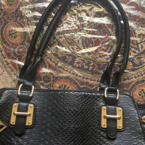 Inc great condition bag - Picture 6 of 8